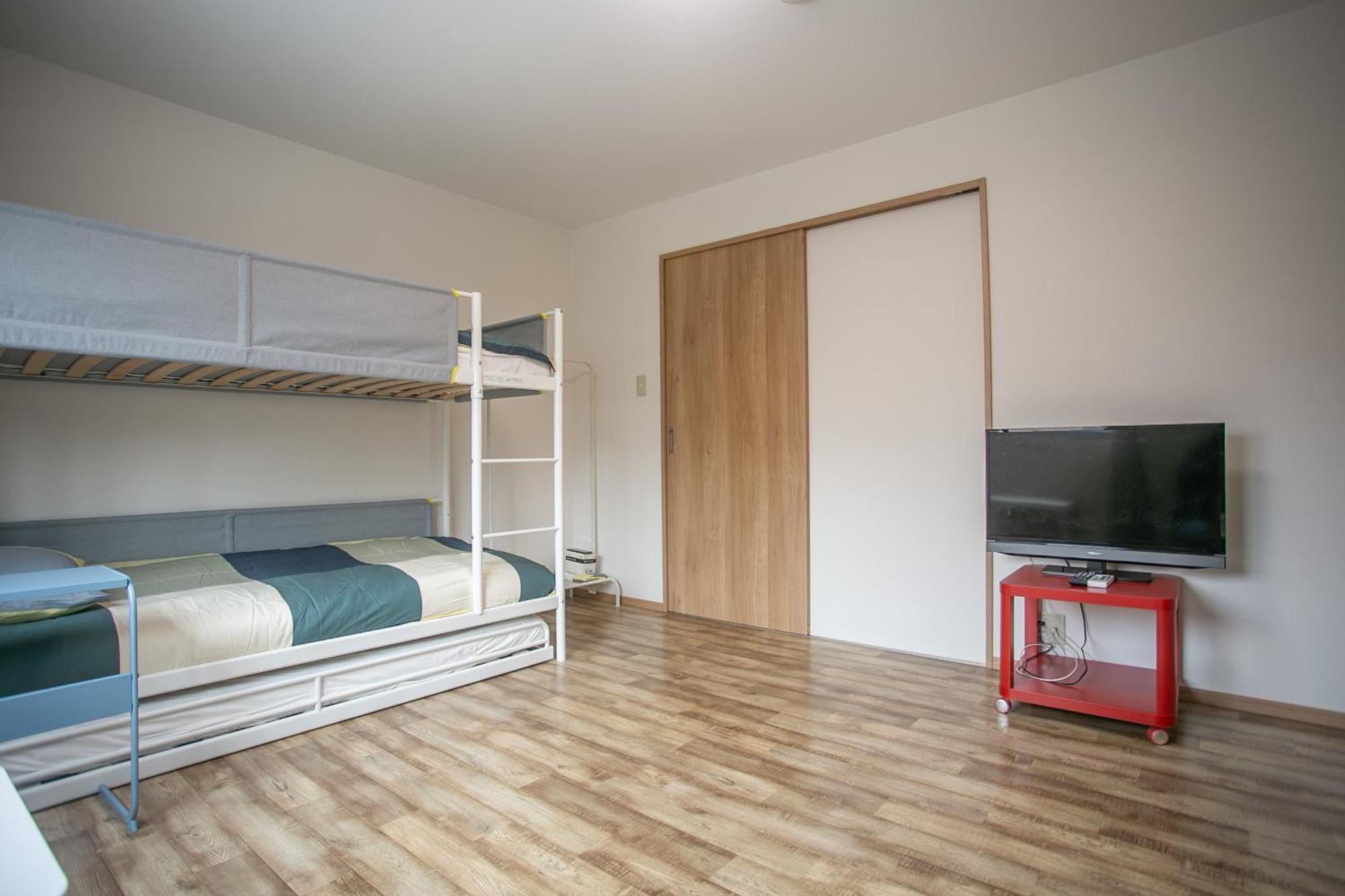 Clover Heights Apartment